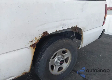 2002 GMC Sierra 1500 Standard z USA, uszkodzony, nr VIN 1GTEC14WX2Z334066